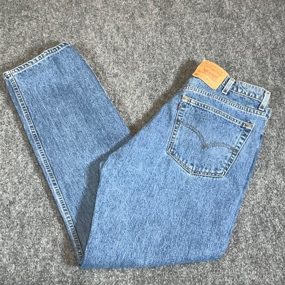 Levi Strauss 505 Mens Jeans 40x32 Blue Wash Straight Fit Denim Pants - Picture 2 of 16
